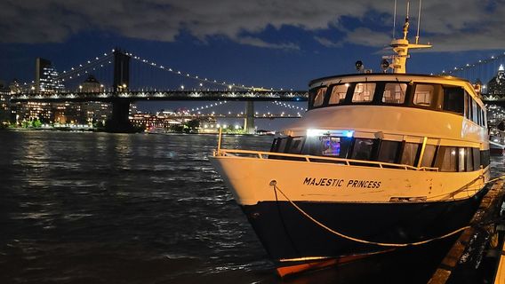 New YorkBoat Experiences
