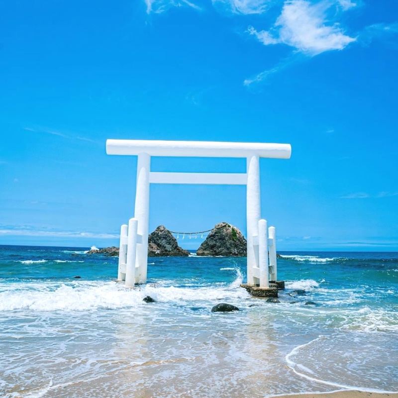 Japan Charter Tours | Itoshima Sakurai Shrine and the Couple Iwagaki House Gate Charter / Private Tours / Chinese/English