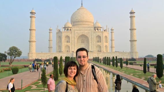 Ab Delhi: Tagestour zum Taj Mahal und Elefantenrettungszentrum