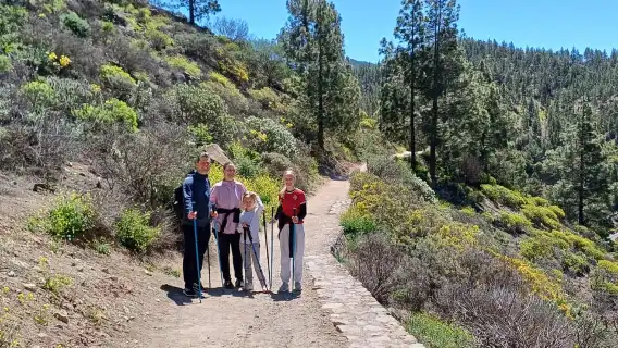 Maspalomas: Roque Nublo - hiking on volcanoes by Sky Rebels