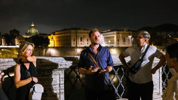 Geheimnisse Roms: Historische Kleingruppentour zu wahren Verbrechen