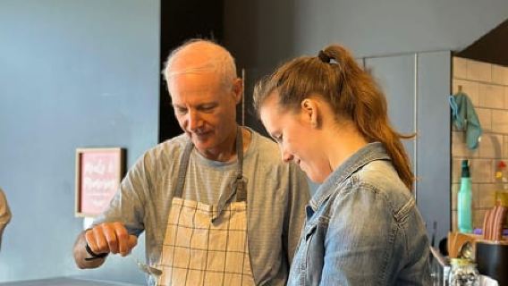 Porto: Corso di cucina per preparare il Pastel de Nata da zero