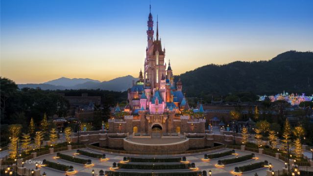 Pakej 2 Hari 1 Malam Hong Kong Disneyland dengan Tiket Masuk + Penginapan: Pilihan Pakej Lawatan Bebas di Disneyland/Explorer Lodge/Hollywood Hotel