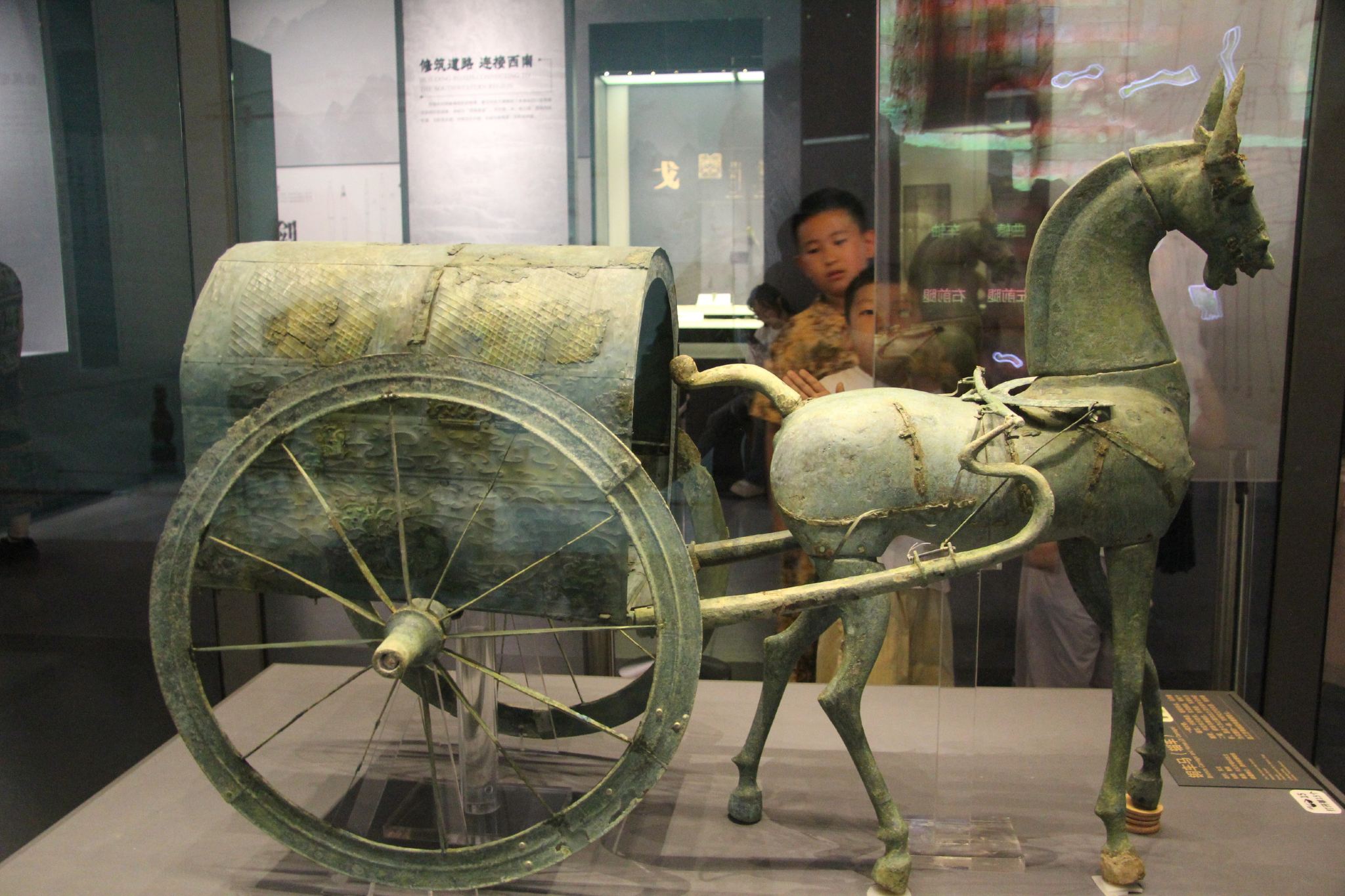 [Multilingue] Visita guidata al Museo della Provincia di Guizhou (gruppo VIP privato/cuffie incluse/tour di un giorno)