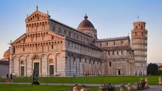 意大利佛羅倫斯比薩斜塔+奇蹟廣場+五漁村包車一日遊