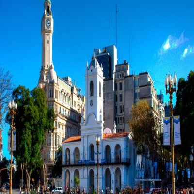 Explore the iconic neighborhoods of Buenos Aires, Argentina, and enjoy a delicious lunch bed