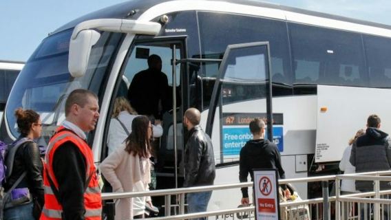 London: Bus Transfer To/From Gatwick Airport to London Victoria