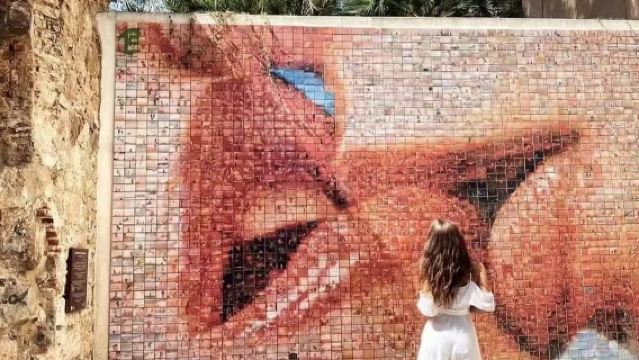 Spain - Barcelona|10-hour Private Charter Day Tour|Experience history and seaside leisure travel