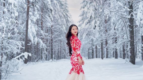 Trip Moments in Helsinki, Finnland[Globale Hochzeitsfotografie-Pakete mit Reisefotografen in Helsinki und Rovaniemi, Finnland, für Hochzeitsfotos, Porträtaufnahmen und Reisebegleitung]