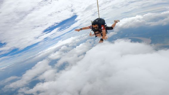 湖南長沙江景高空跳傘官方預約【俯瞰長沙湘江江景+跳傘過程視頻記錄】