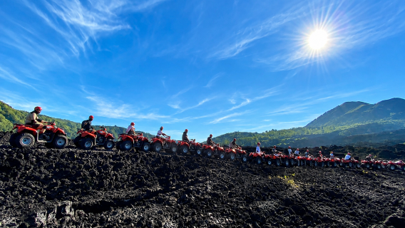 Mount Batur: ATV Black Lava, Kintamani Café & Watervalavontuur