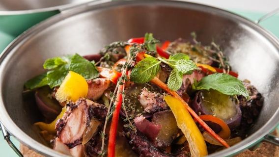 Faro: Learn to cook a Cataplana like a local!