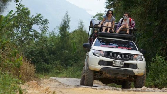 蘇梅島4X4越野車環島｜餵大象之旅