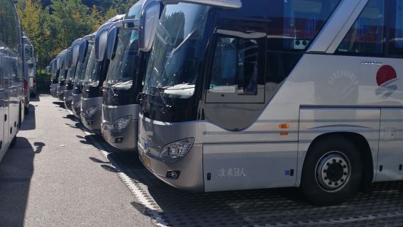 Beijing Mu Tian Yu Chinese Muur bus heen- en terugreis vertrektijden van 7:30 tot 12:00, volledige dekking + inclusief pendelbus + uitleg door gids ter plaatse