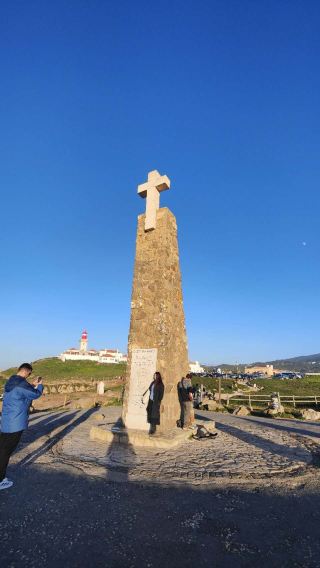 葡萄牙里斯本懸崖小鎮+羅卡角+地獄之口5H中文半日遊
