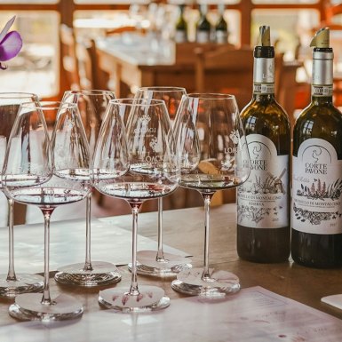 Corte Pavone 酒莊莊園：導覽酒莊之旅連蒙塔爾奇諾葡萄酒品嚐