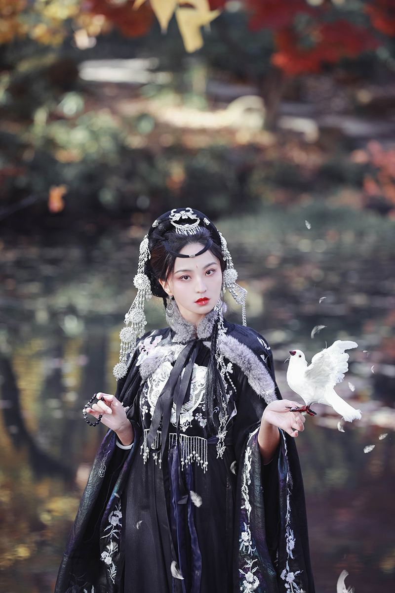 Jinan Trip Moments[Driver, guide, and photographer service + wedding dress aerial photography microfilm with makeup and costumes (all raw photos included) + private charter and customized guide service]