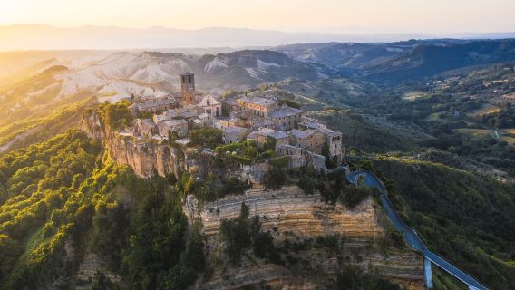 從羅馬出發：白露裡治奧古城+奧維耶托主教座堂+博爾塞納湖