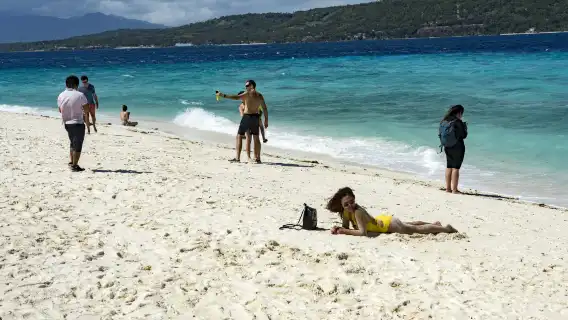 Snorkeling with Whale Sharks in Oslob with Tumalog Falls and Sumilon Island Sandbar