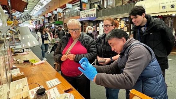 Osaka Like a Local: 6 Hours of Walking, Eating & Exploring!