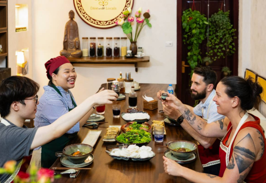 Vietnamese Cooking Class & Market Tour – Free Pick-Up, Unlimited Wine & Recipe Book Included
