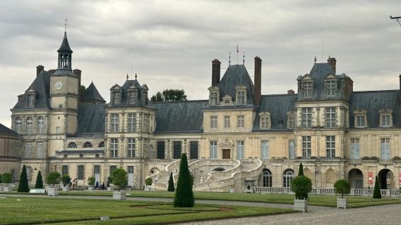 法國巴黎出發丨凡爾賽宮-楓丹白露宮-子爵堡包車遊