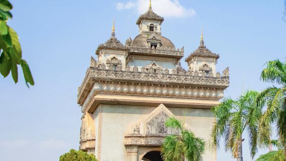 寮國萬象【專屬包車一日遊】 香昆寺·凱旋門【佛國文化全覽】