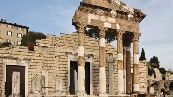 包車遊獅子之城佈雷西亞：城堡+新舊教堂+神廟+修道院+美術館