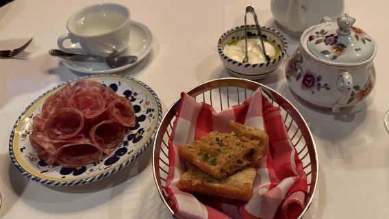 Servizio di prenotazione ristorante popolare Carbone a New York, USA