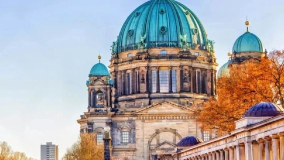 Berlin City Tour - Berlin Wall and More - Tracing the Historical Line - Private Charter Available Throughout Germany - Top Pick