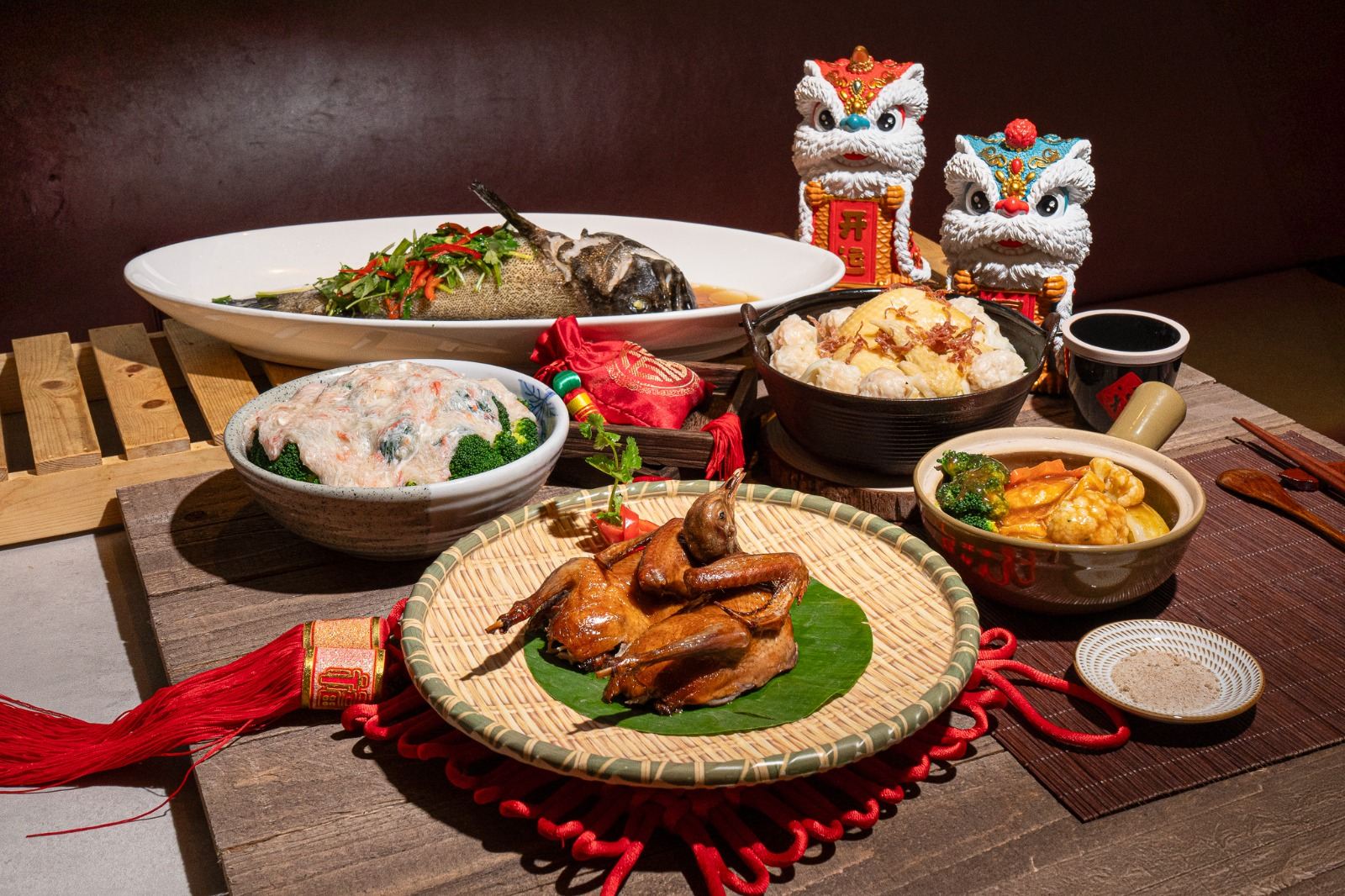 Momo Café del Courtyard by Marriott Hong Kong West - Almuerzo buffet de mariscos y ostras ilimitadas/Cena buffet/Cena buffet de Navidad (hasta un 50% de descuento)