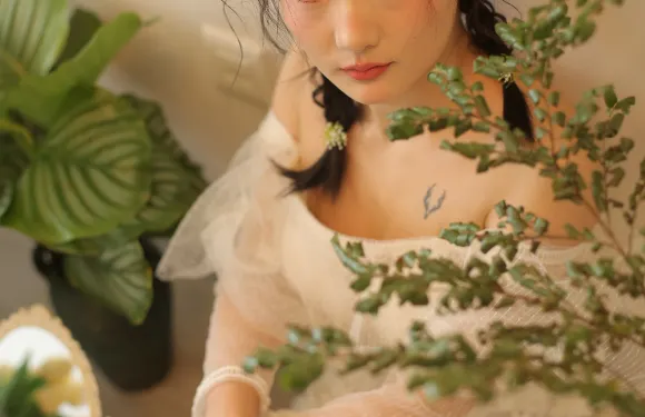 祥雲 Trip Moments【婚紗照微電影航拍/婚禮跟拍攝影/訂婚跟拍/宣傳片/化妝服裝】