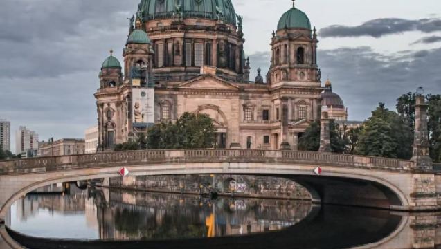 德國柏林市區遊&景點任選【10H包車+中文免費定制】