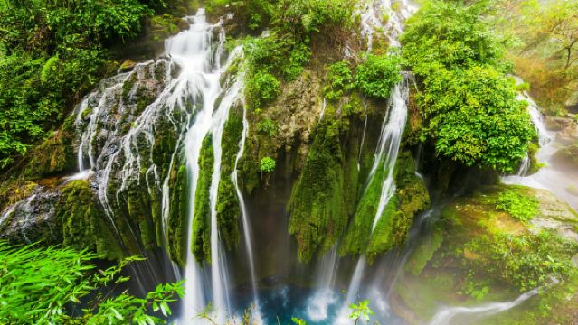 Yichang 1-Day Tour: Three Gorges Waterfall + Three Gorges Dam | Multilingual Guide (Including English) - Customize Private Charter