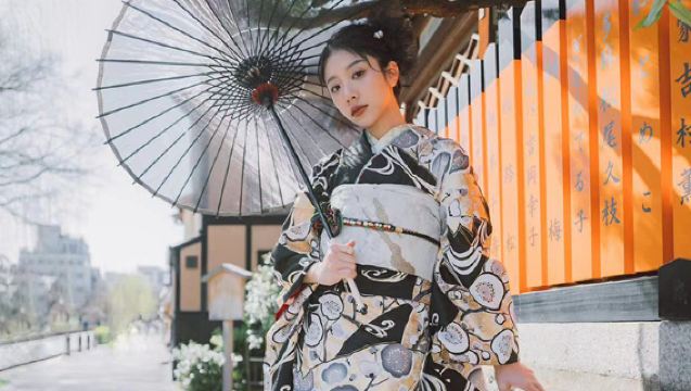 Tokyo, Japonya'da İlk Kimono Deneyimi ve Fotoğraf Çekimi: Senso-ji Tapınağı'nda Kimono Rezervasyonu, Seyahat Fotoğrafçılığı, Çince Hizmet, Çoklu Kıyafet Seçenekleri