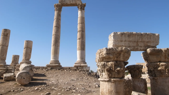 Skræddersyet service i Amman, Jordan | Professionel lokal guide hele vejen, tosproget simultanoversættelse, eksklusiv privat transport 