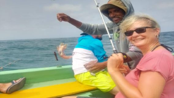 Fishing excursion with barbecue & snorkeling on the island of Djeu Boavista
