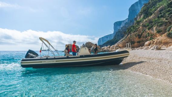 Santa Maria Navarrese: Giro in barca a Cala Goloritzè e Mariolu