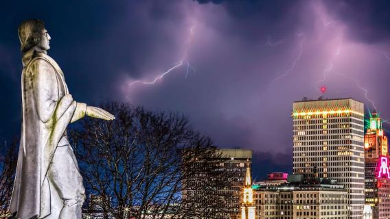 Providence Ghost Tours: Phantoms, Poltergeists, & Pestilence