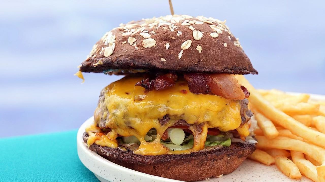 Sentosa Food Pass (includes 2 island admission fees) (enjoy discounts at multiple restaurants on the island)