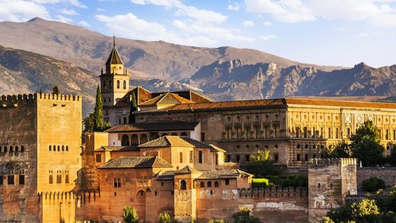 Alhambra y Palacios Nazaríes: Entrada sin colas + Visita guiada