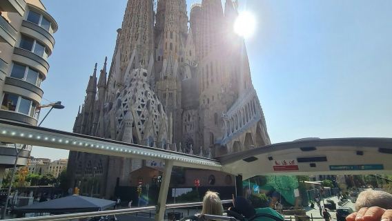 Barcelona Bus Turístic: Hop-on Hop-off Bus Tour