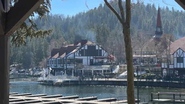 美國洛杉磯來回箭頭湖+大熊湖小鎮-一日遊*包車【精選老司機】