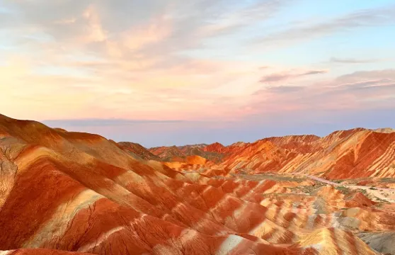 甘肅張掖一日遊:平山湖大峽谷+張掖七彩丹霞旅遊景區 【6人小團上門接送】