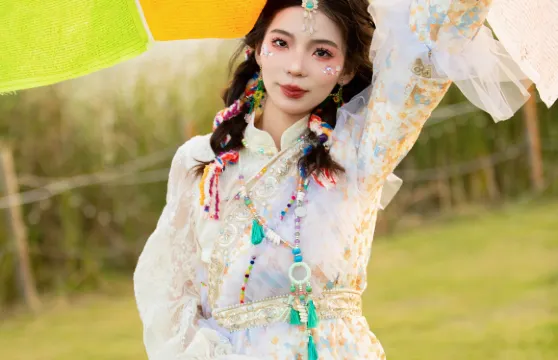 阿里Trip Moments【親子照家庭照婚禮跟拍航拍街拍抓拍約拍/婚紗寫真攝影攝像/翻譯】