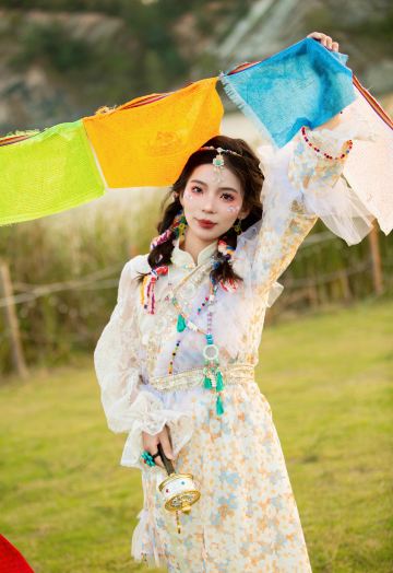 Trip Moments Ngari[Film micro per foto di nozze/riprese con drone/trucco e abbigliamento/itinerari personalizzati/servizio fotografico matrimoniale/noleggio con conducente esclusivo e guida]