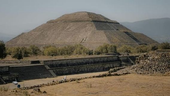 CDMX: nikmati piramida Teotihuacan dan Basilika Guadalupe