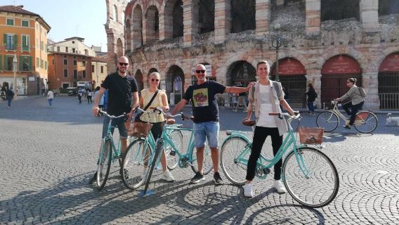 Verona: Highlights and Panorama Bike Tour
