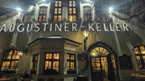 การจองที่นั่งร้านอาหารดัง Augustiner-Keller ในมิวนิก ประเทศเยอรมนี