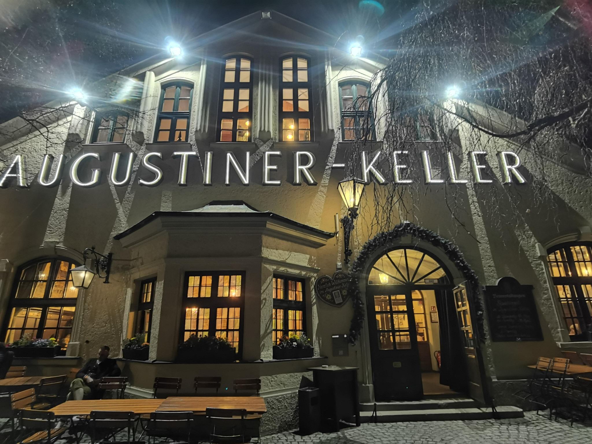 독일 뮌헨 Augustiner-Keller 인기 레스토랑 예약 대행